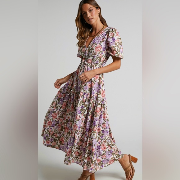 Showpo. Dresses & Skirts - SHOWPO NWT Annika Button Front V Neck Short Puff Sleeve Midi Dress